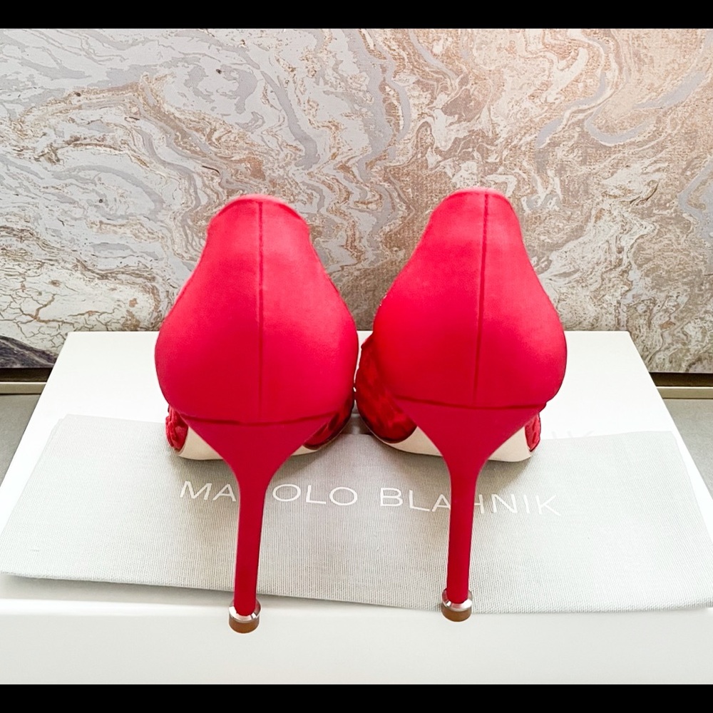 New! Manolo Blahnik Hangisi Red Jewel Buckle Pumps - Picture 6 of 11